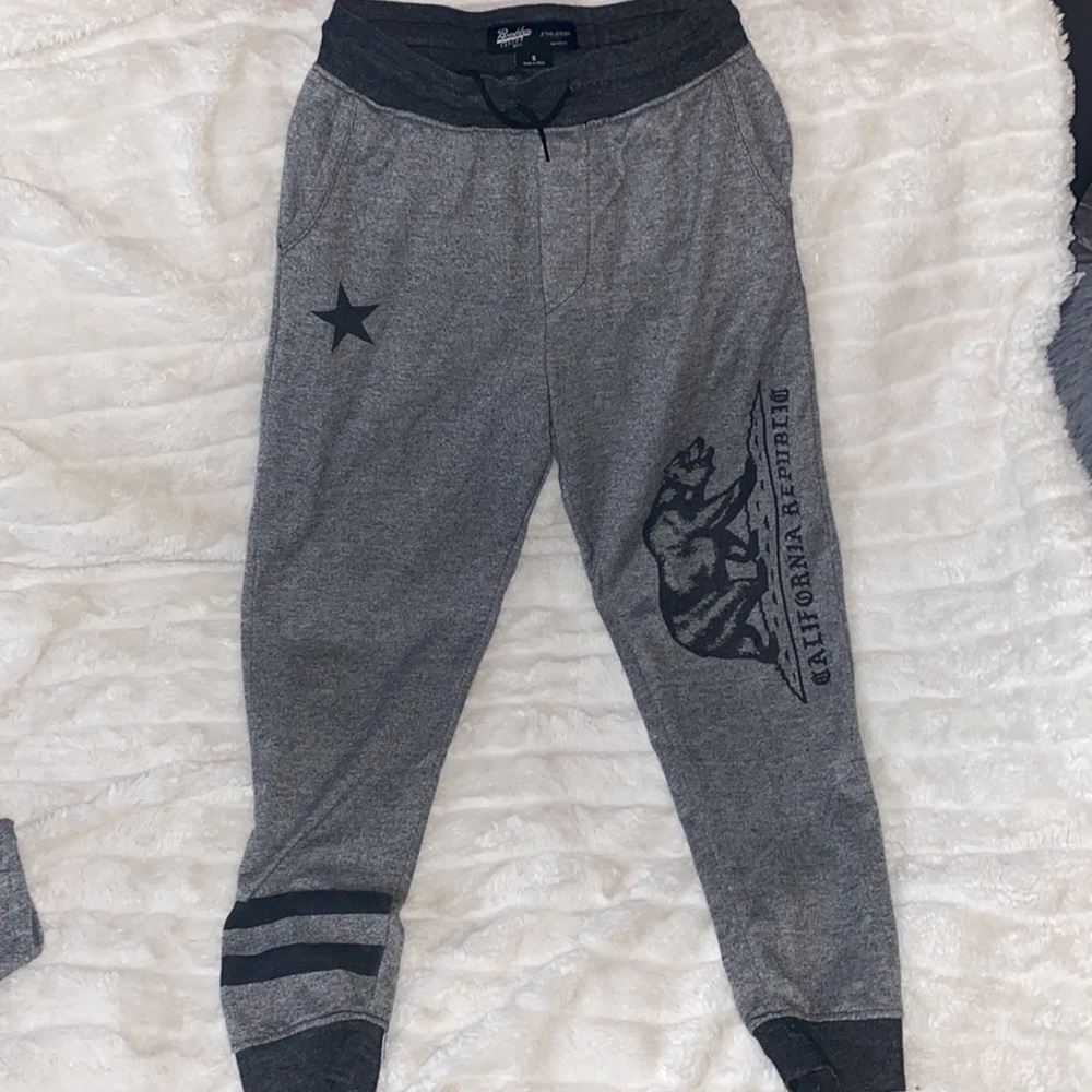 Mens Matching Set - Picture 2 of 2